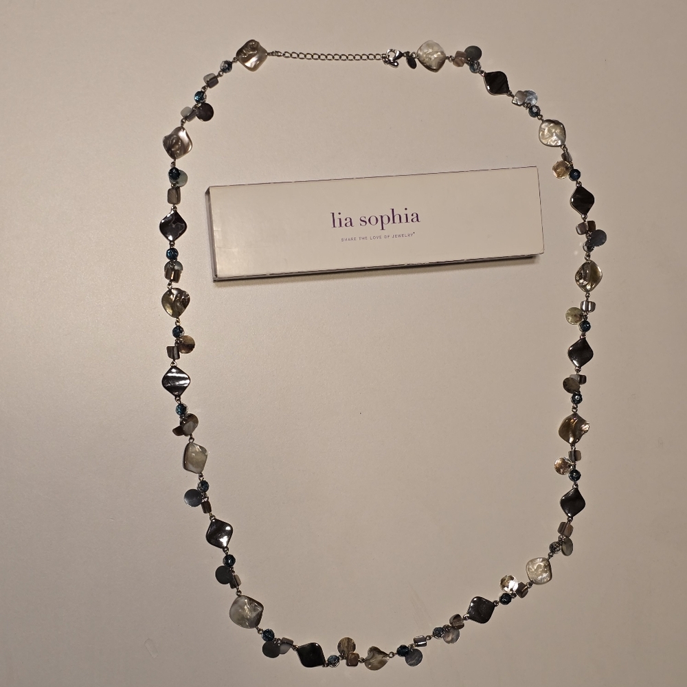 Lia Sophia | Ocean Air Necklace. 43"-46" (around)